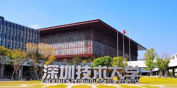 AGʱڼѧսԺѧͶô̬