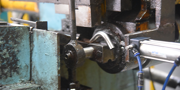 AGʱ͹ɷݸְиֻ𻨺ͱεĴ